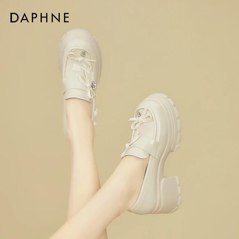 达芙妮乐福鞋女鞋2025春秋新款一脚蹬小皮鞋粗跟水钻百搭厚底鞋子