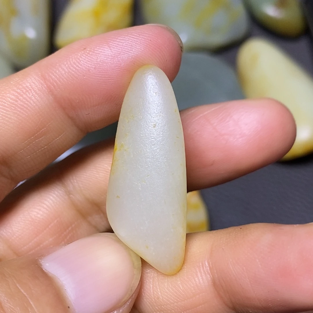 未镶嵌和田玉挂件