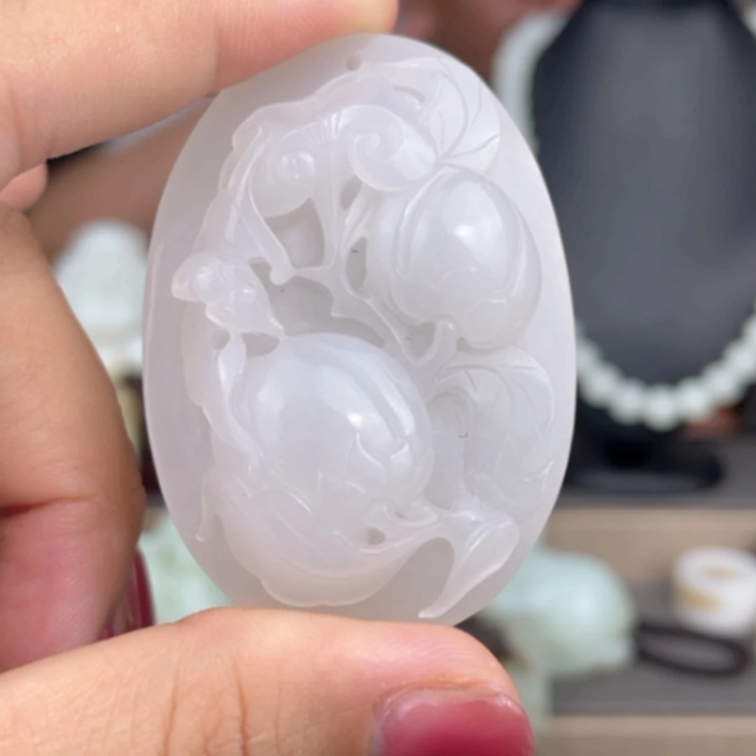 【闪购商品】颈饰未镶嵌和田玉