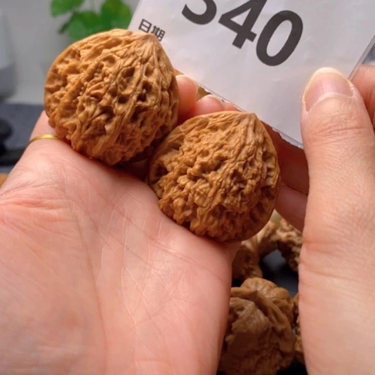 河***司文玩核桃吊坠43狮子毛340