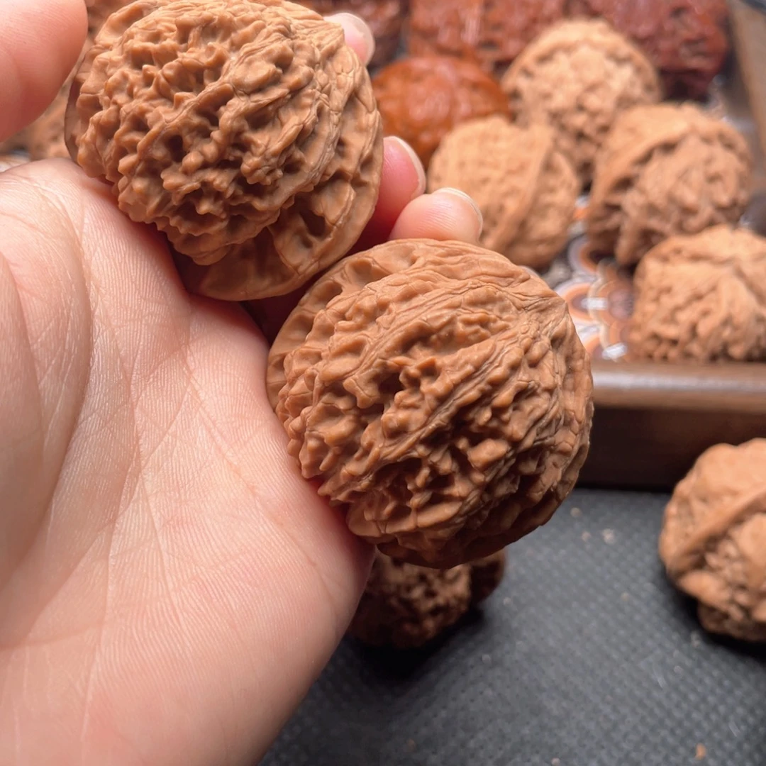 郝***克核桃手串/手链满天星44尺全品