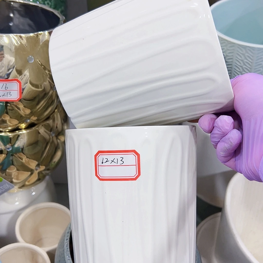 有孔外贸尾单陶瓷花盆凑单10米包邮