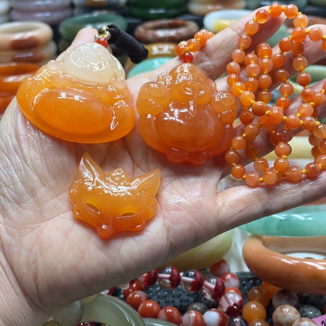 石英岩玉未镶嵌手镯