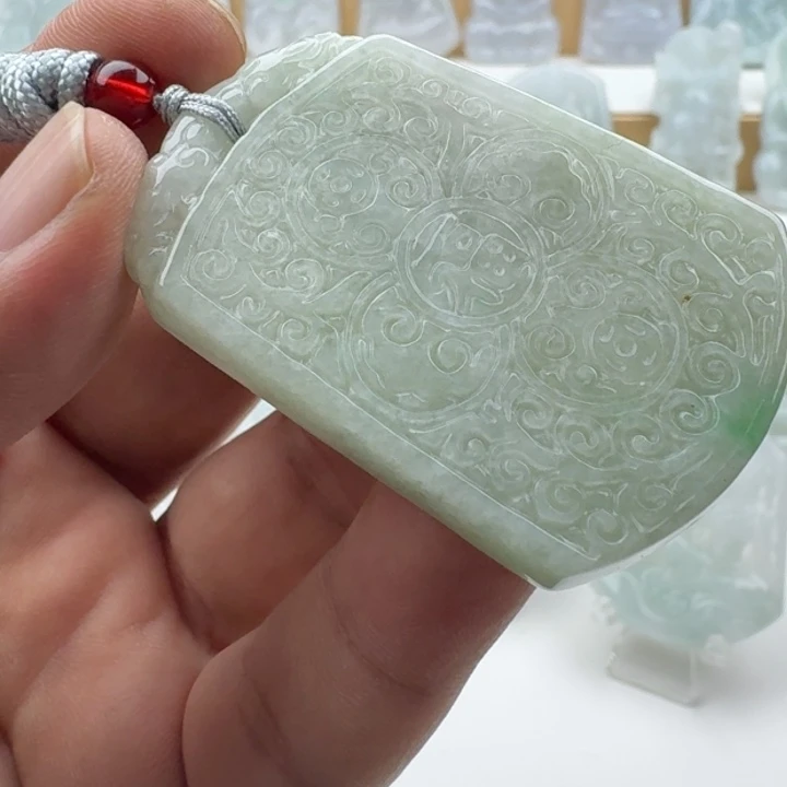 翡翠未镶嵌颈饰天然缅甸A货翡翠