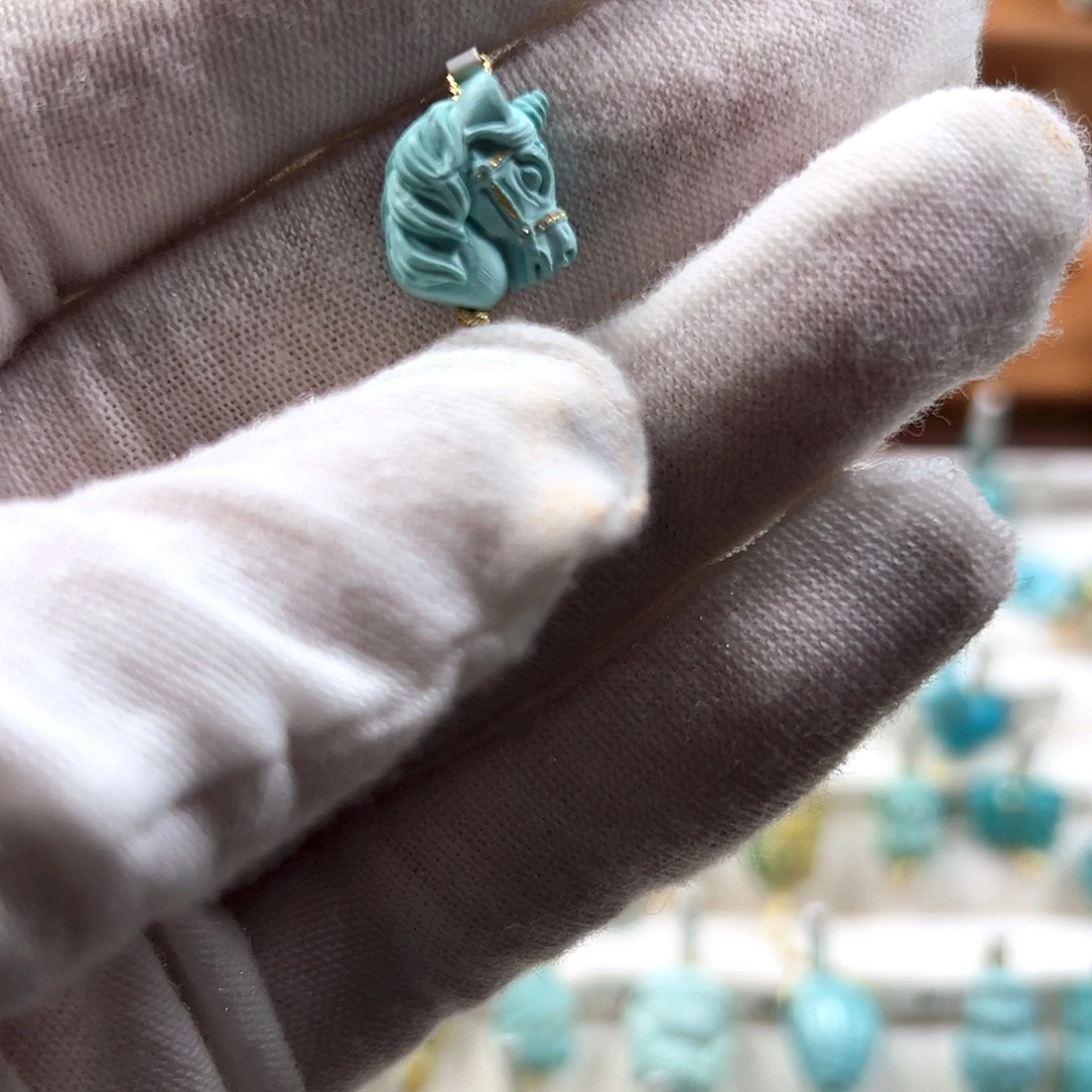 i***.南红玛瑙未镶嵌颈饰独角兽