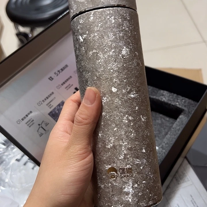 匡迪纯钛保温杯4704705917白色
