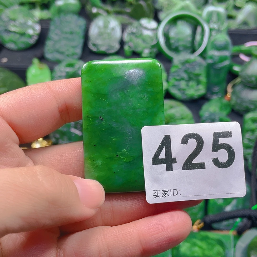 和田玉（碧玉）未镶嵌珠宝奇石