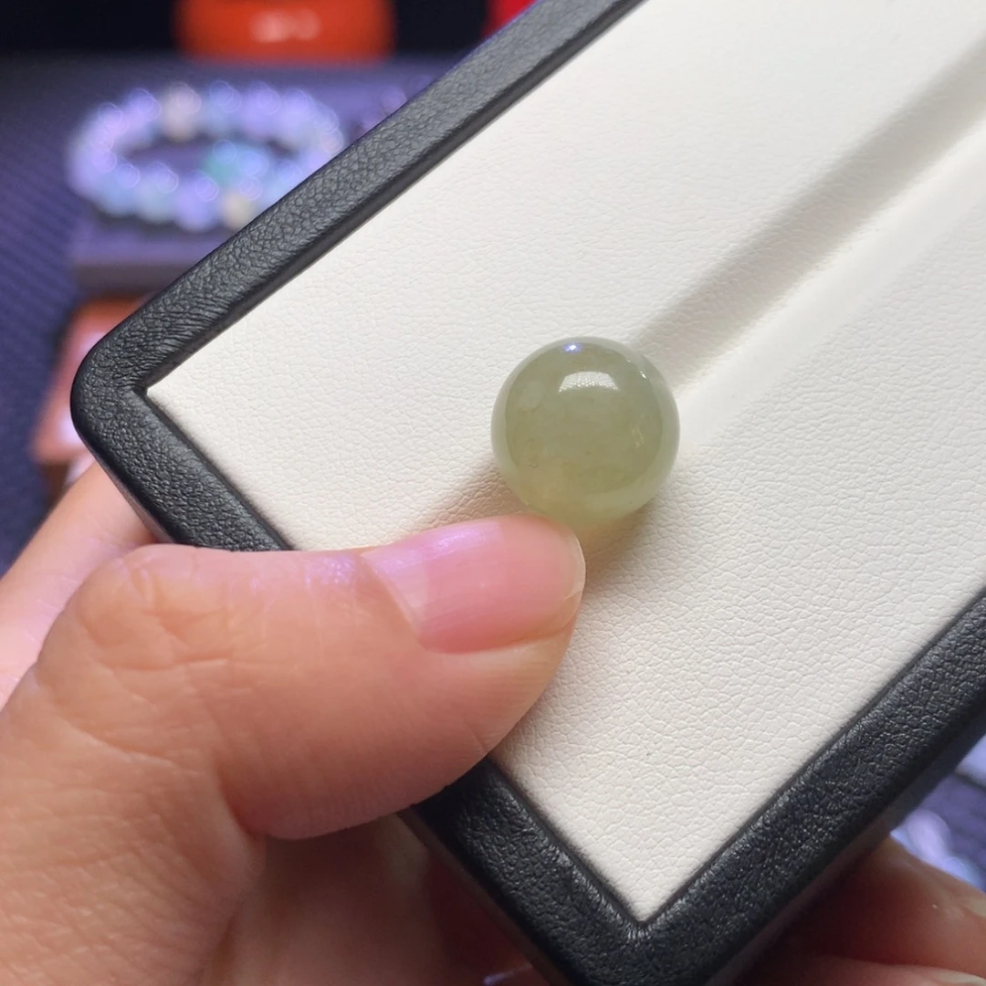 翡翠未镶嵌手链13mm