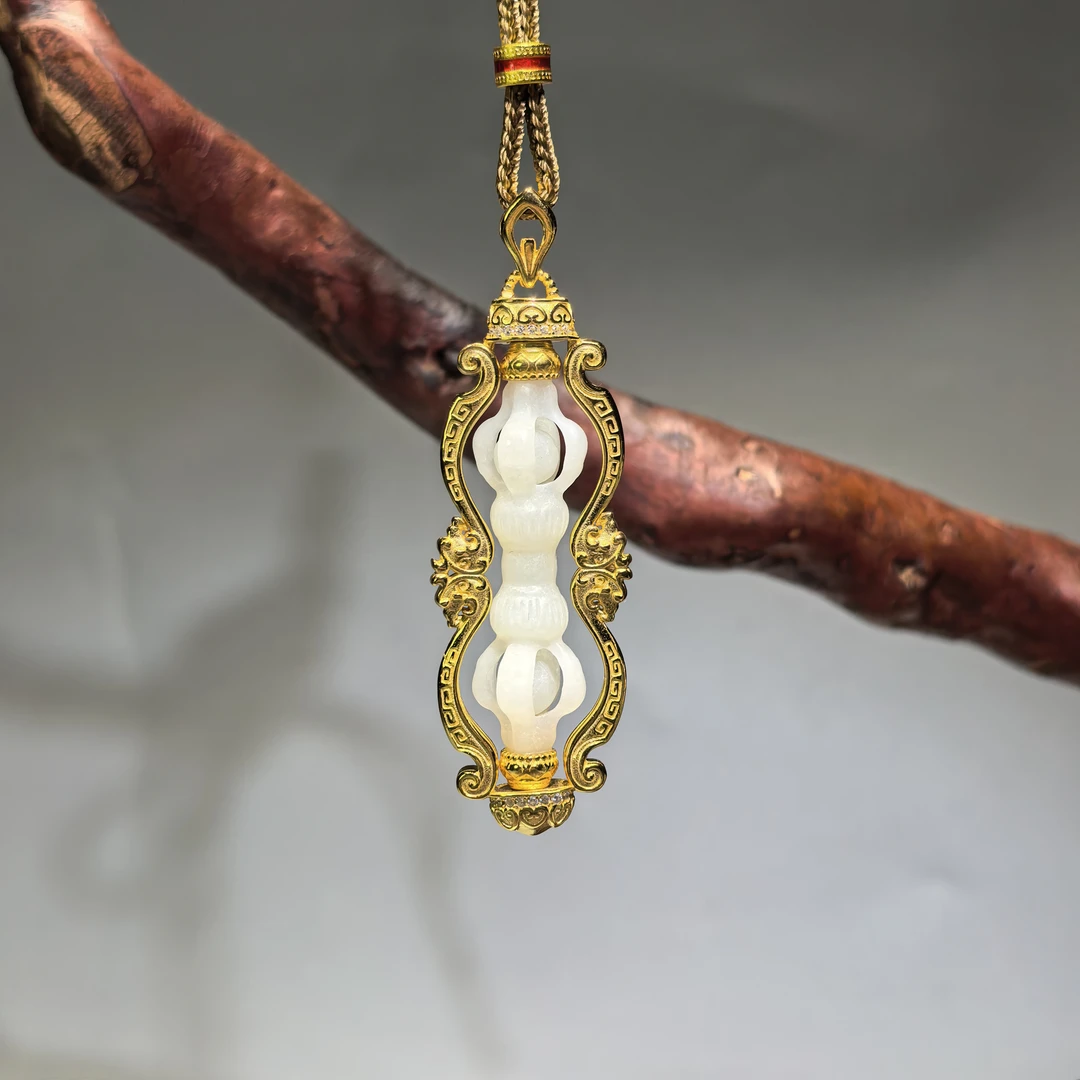 天然和田玉金刚杵吊坠时尚百搭挂坠