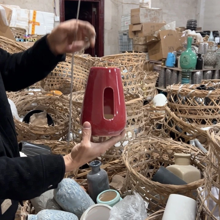 摆件高度18厘米口径7厘米微瑕捡漏侧孔