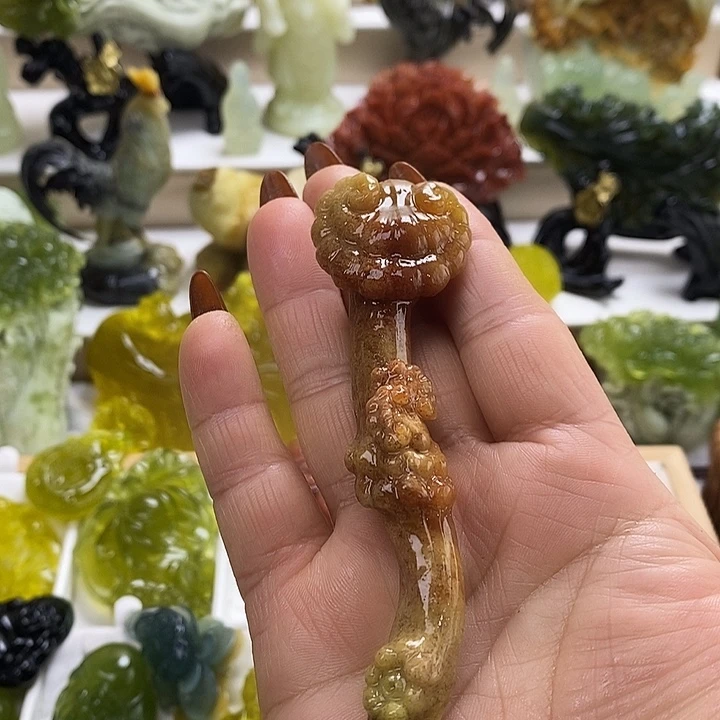 蛇纹石玉未镶嵌手把件