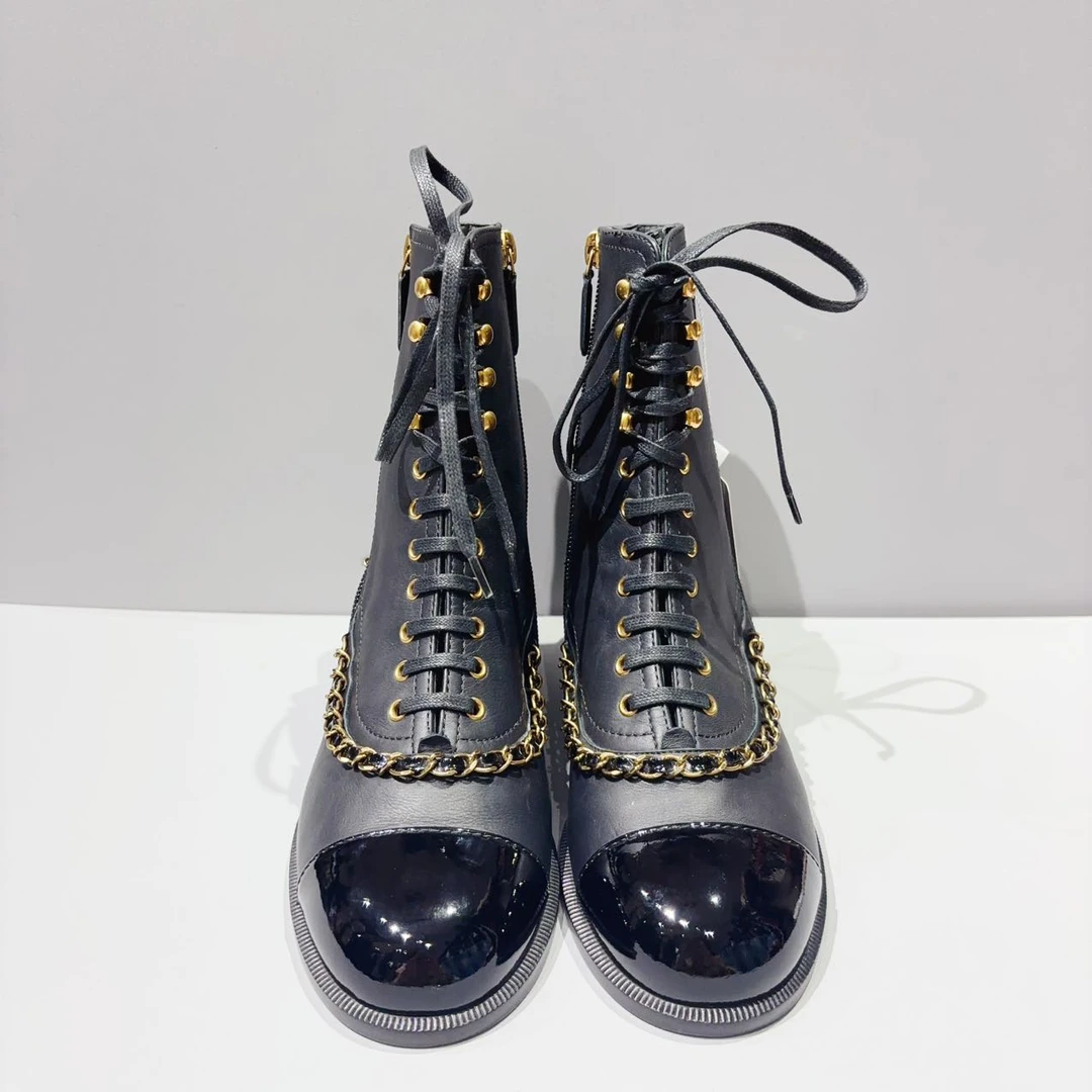 99新 Chanel/香奈儿 蔚蓝/穿皮链条双c logo系带短靴 黑色35.5码