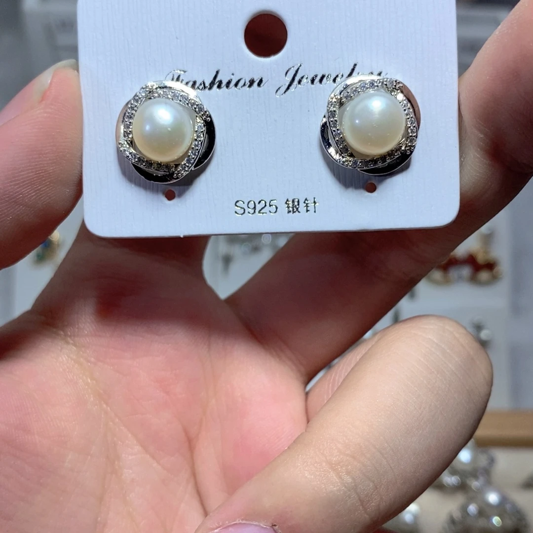 银S925镶嵌淡水珍珠耳饰