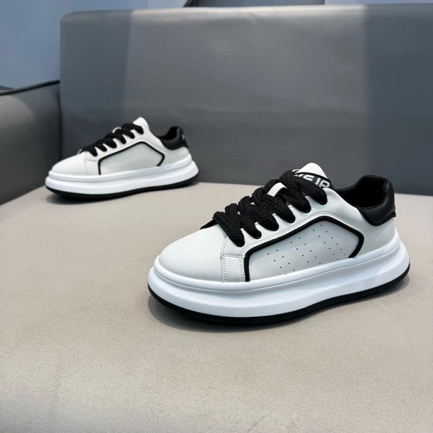 厚底小白鞋男士秋季新款青春潮流轻奢简约舒适休闲鞋时尚百搭男鞋