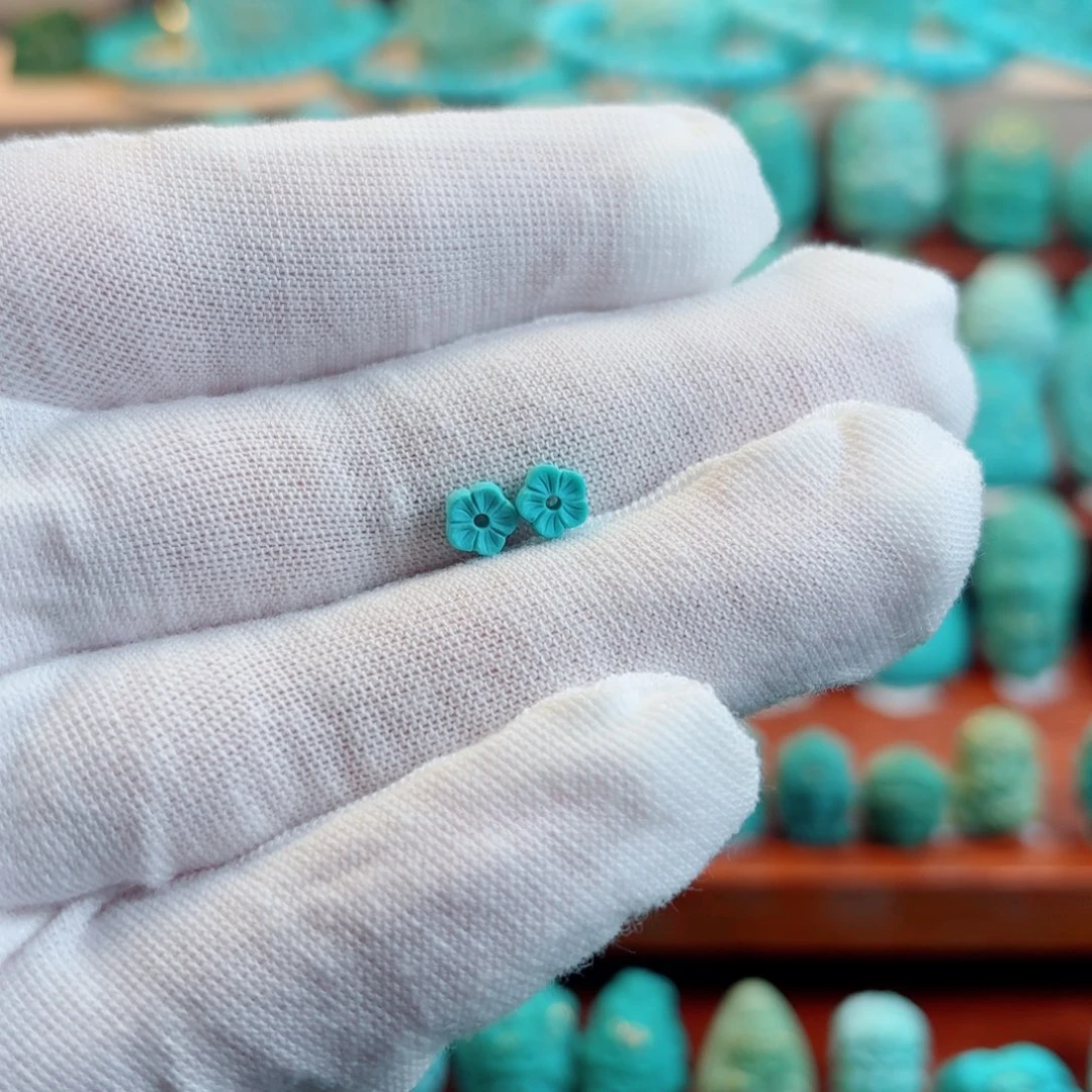 南红玛瑙配饰未镶嵌