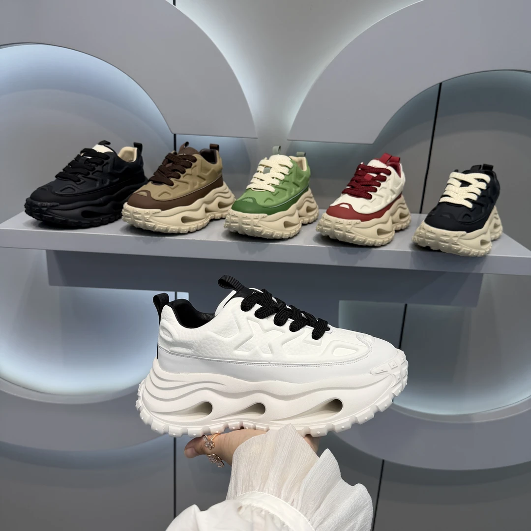2025 男士新款运动秋冬时尚高端加厚日常休闲潮流潮鞋（培训名称）