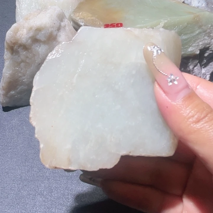 和田玉未镶嵌珠宝奇石