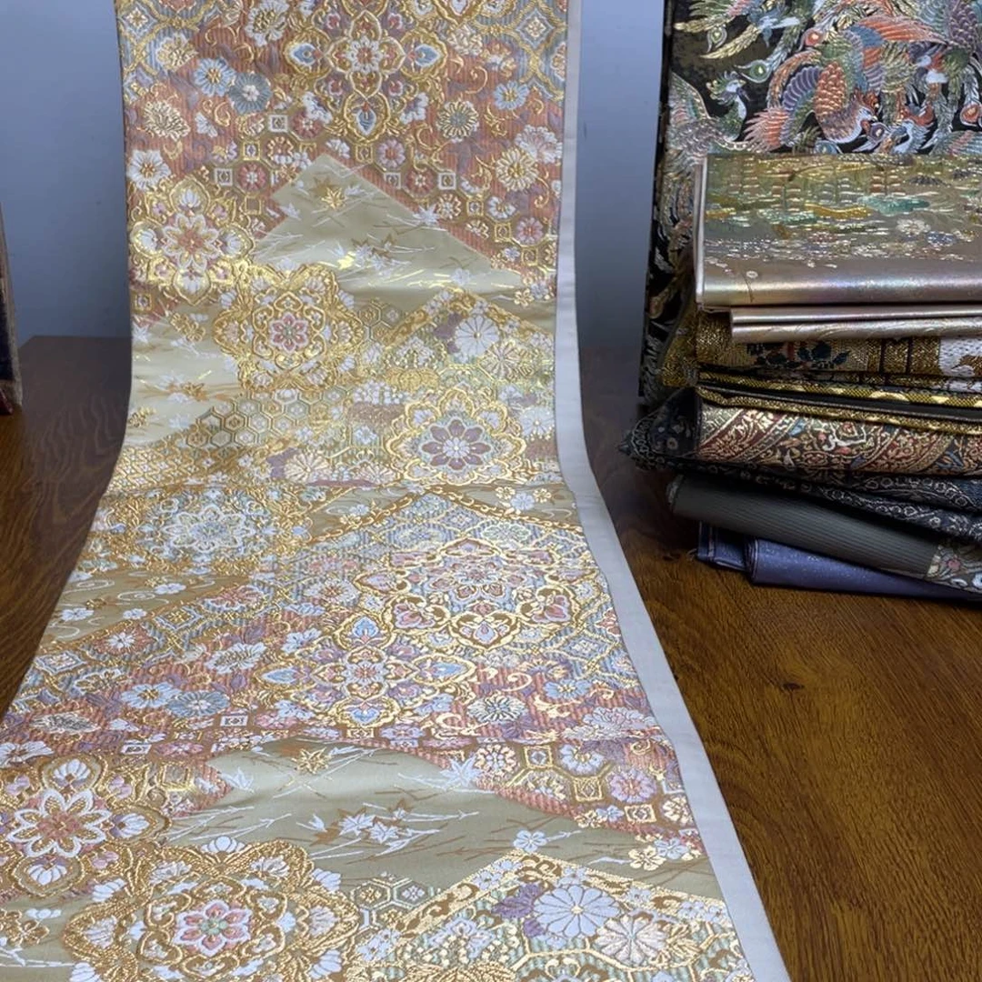 织绣李***宜织锦技艺高超的