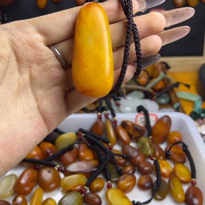 醉***颜未镶嵌和田玉（糖玉）珠宝半成品