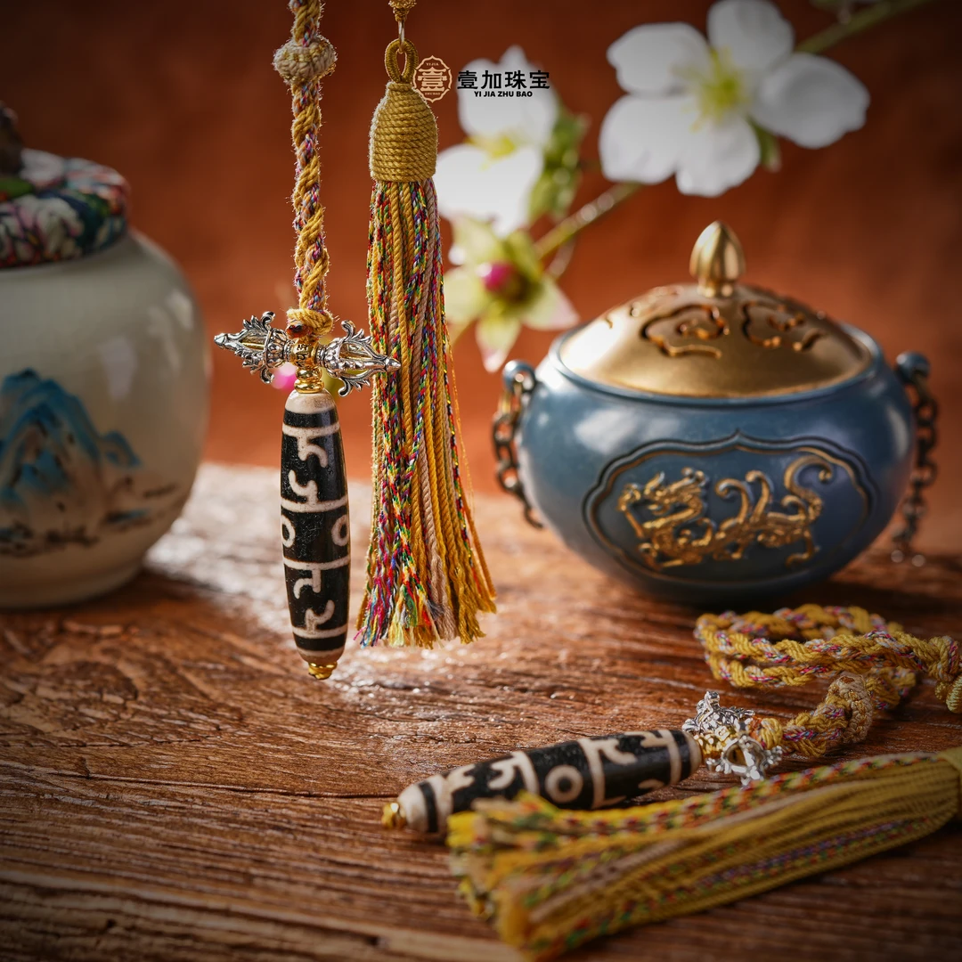 壹加林妹妹 | 莲师三眼挂件多样性发其一