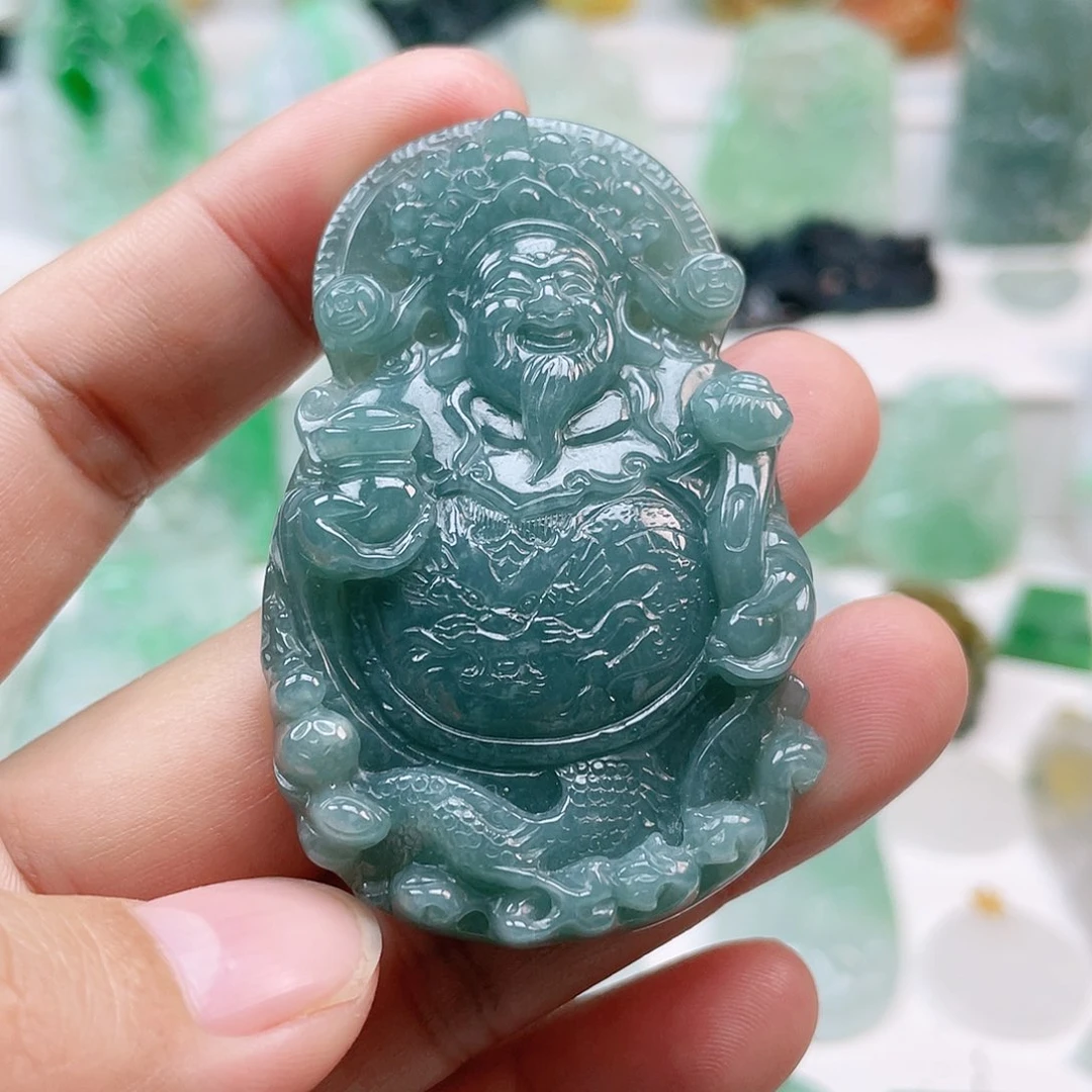 翡翠颈饰未镶嵌财神