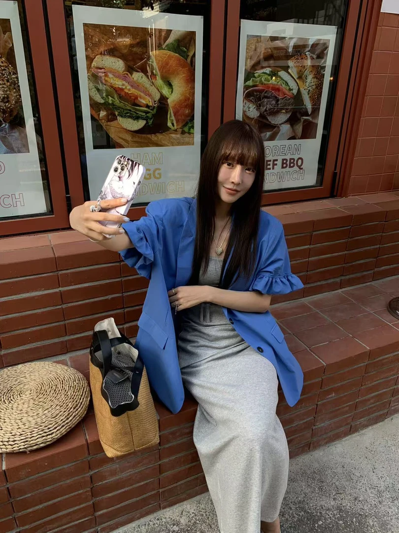 THESE DAY/2025夏季蓝色薄款西装/灰色设计款半裙