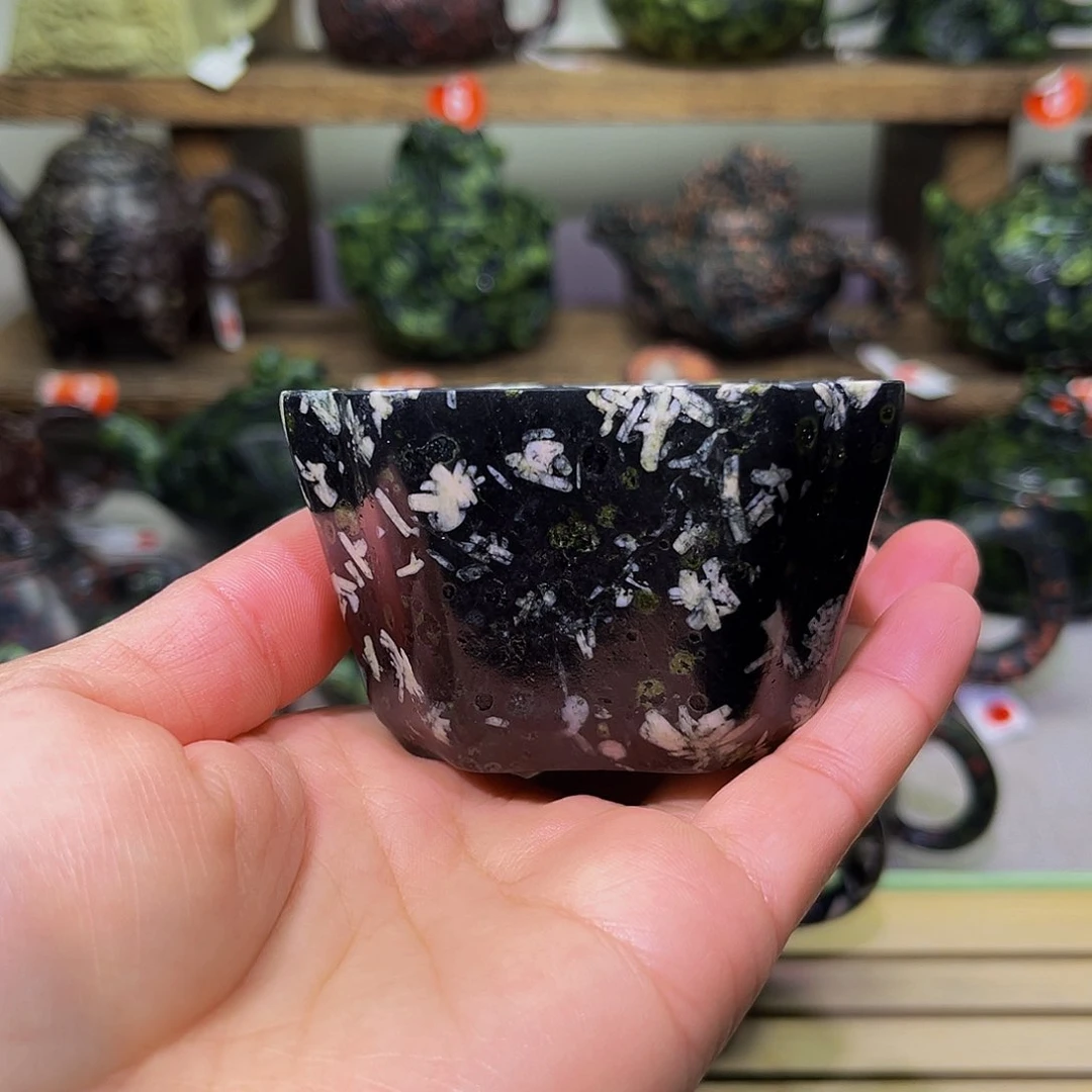 冷*峰石材梅花石安山玉精品杯