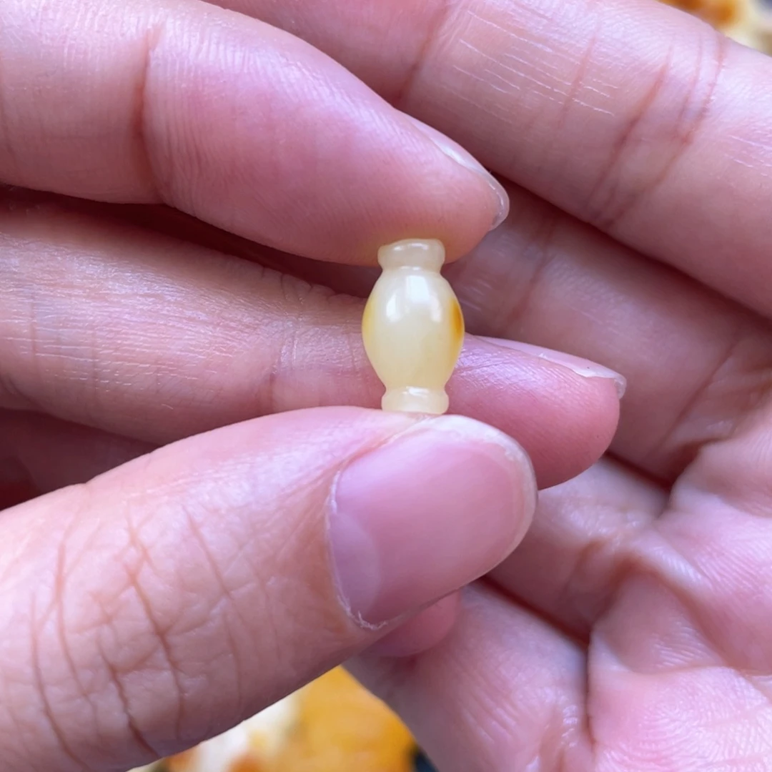 未镶嵌琥珀裸石蜜蜡