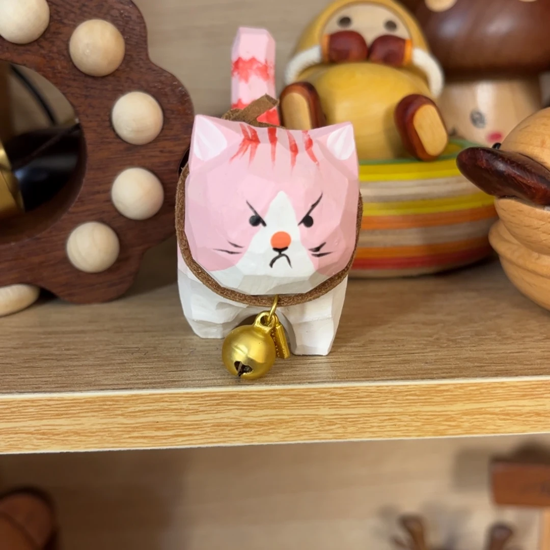 木粉色条纹翘尾铃铛小猫