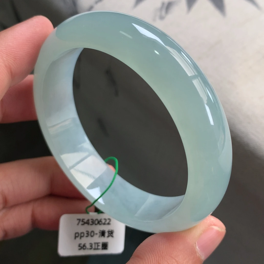 翡翠未镶嵌手镯糯冰起胶