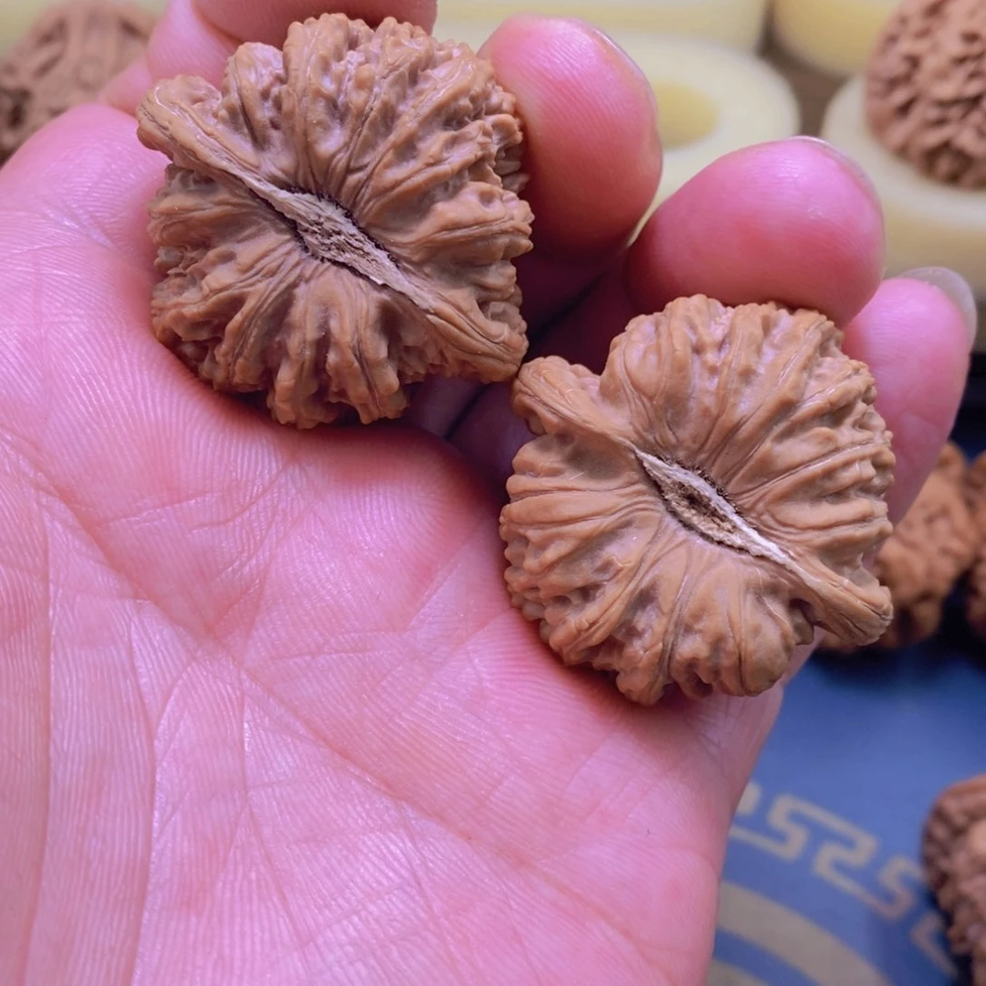 文玩核桃吊坠八****¹文玩核桃密文