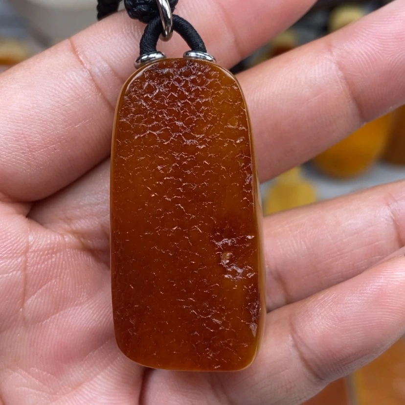 【闪购商品】琥珀颈饰未镶嵌