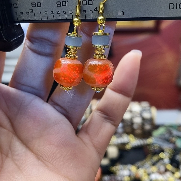 玛瑙/玉髓合金颈饰