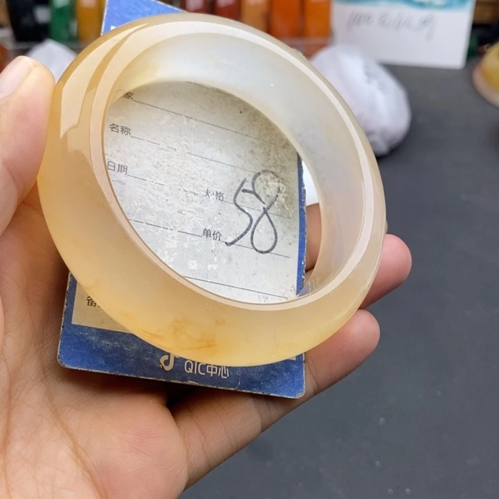 石英质玉未镶嵌手镯
