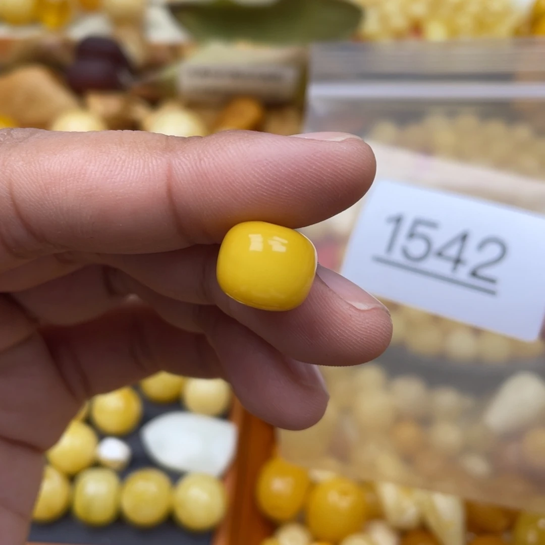 琥珀珠宝奇石未镶嵌12.8m