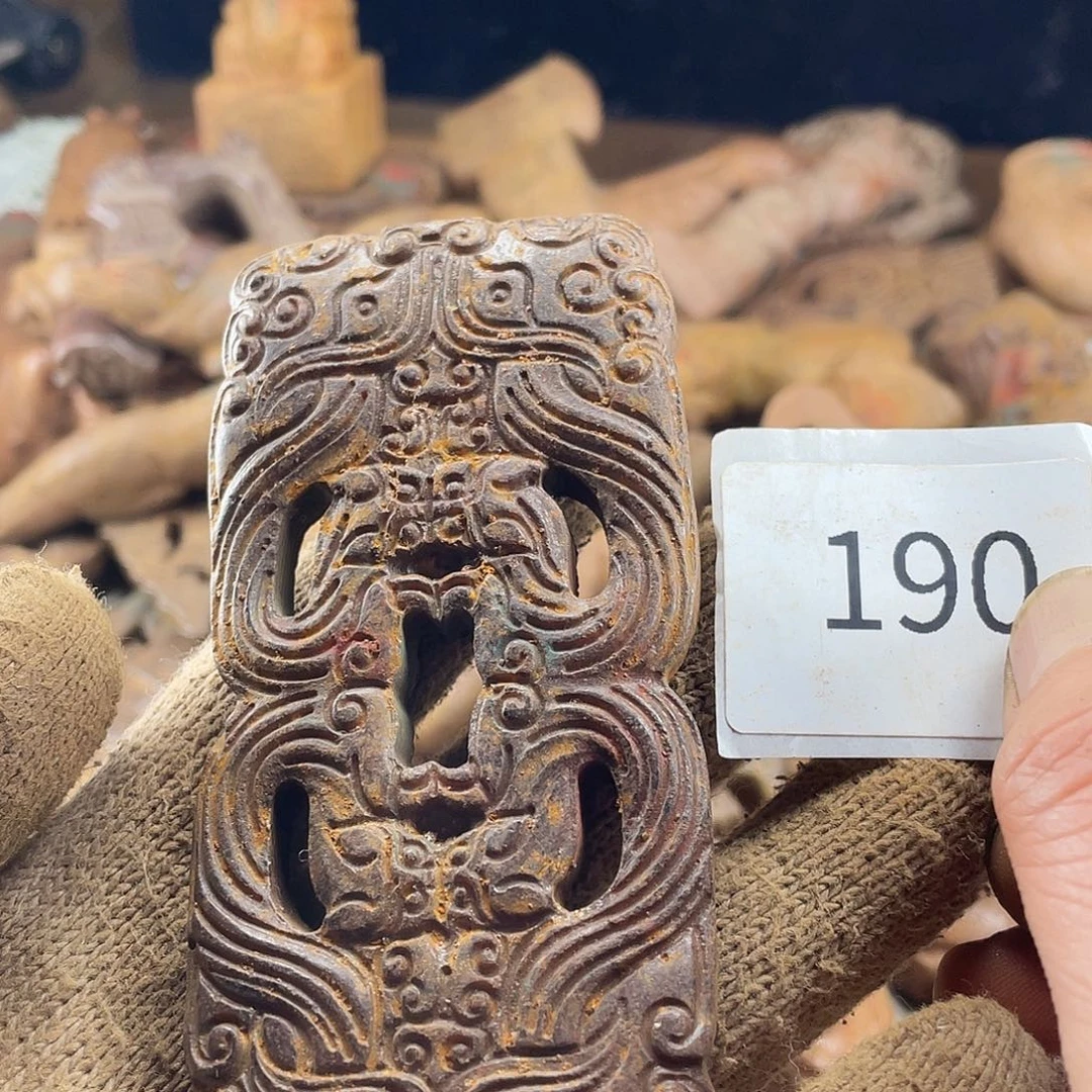 和田玉（糖玉）未镶嵌挂件