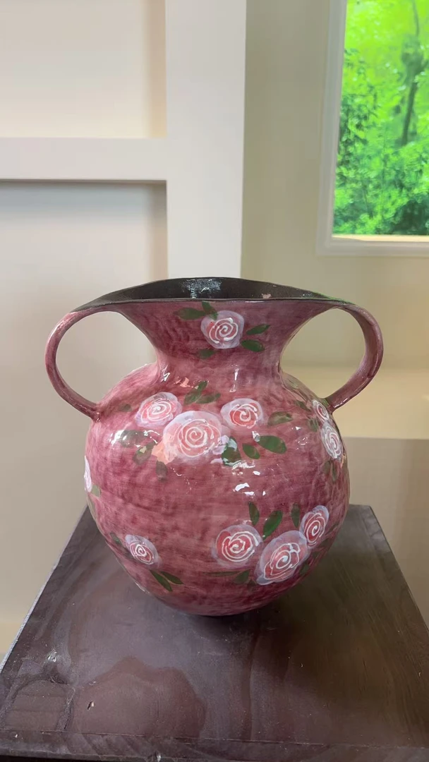 景德镇手绘高级感艺术花瓶(烈焰红唇 高26cm 口16cm 肚经22cm)