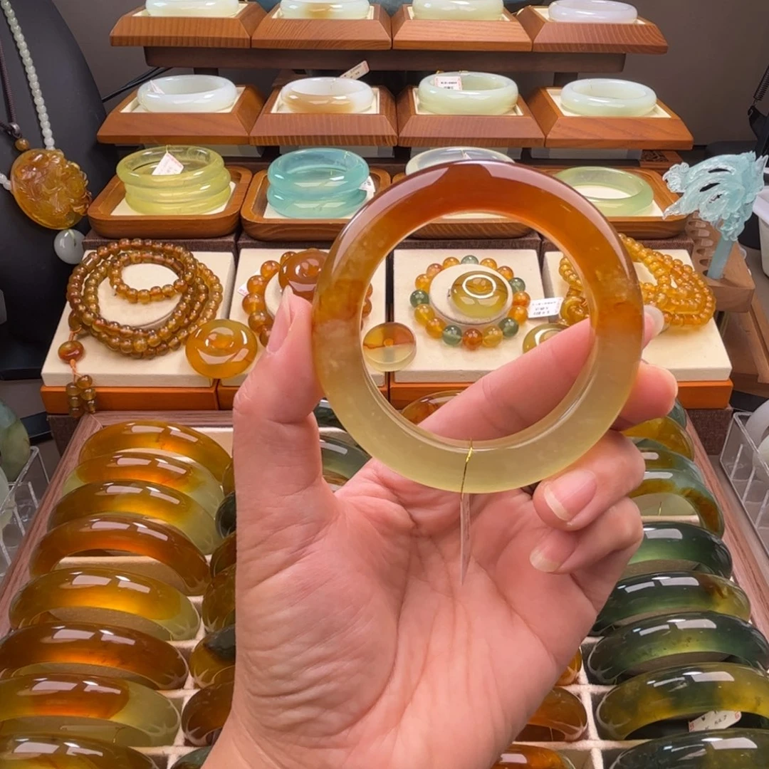 蛇纹石玉未镶嵌手镯56