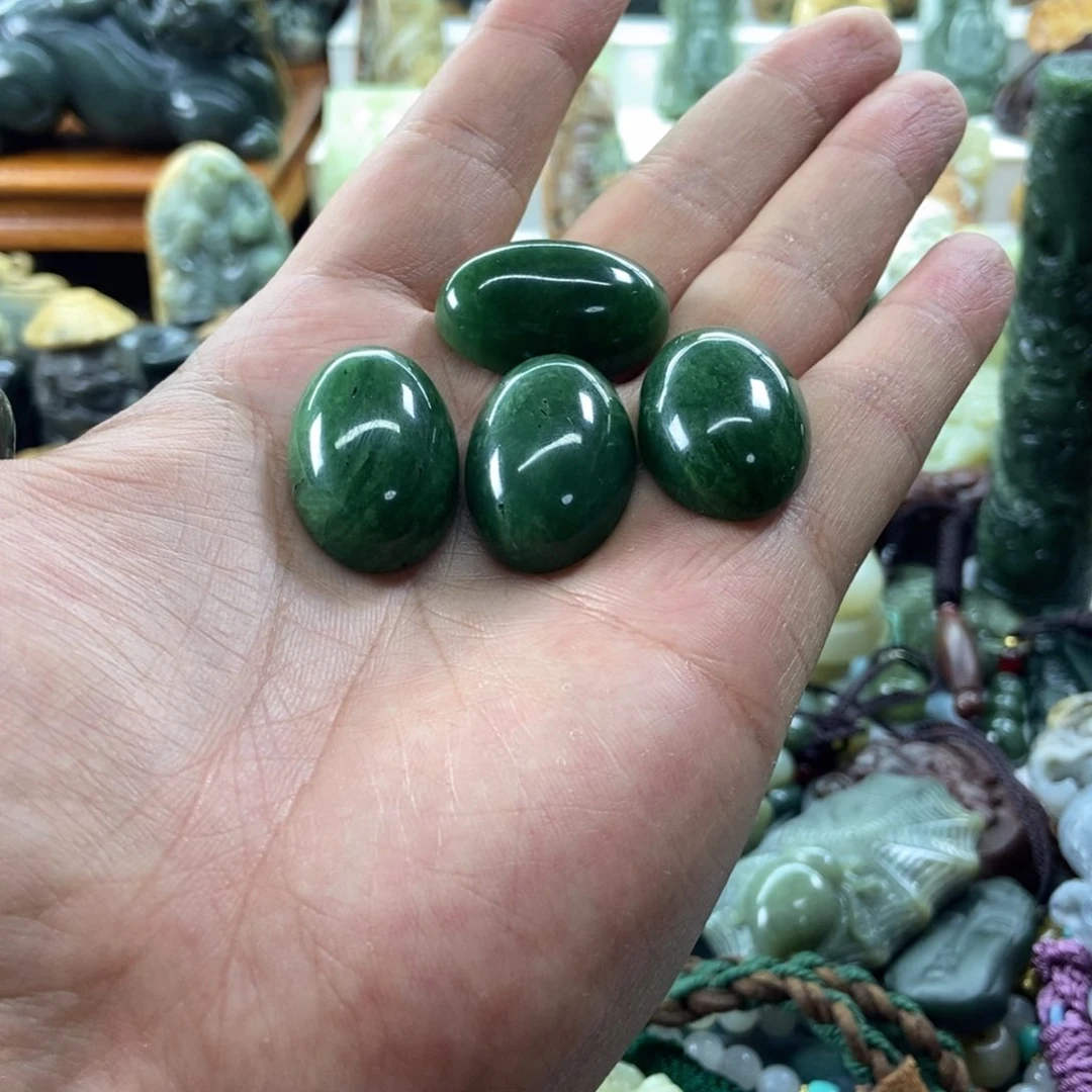 猫***眼和田玉（碧玉）未镶嵌把件