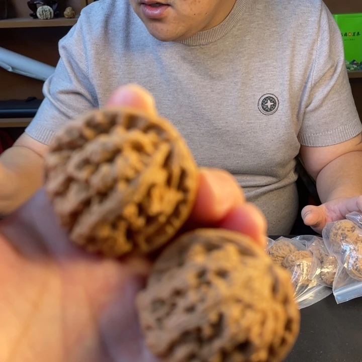 文玩核桃把件贤***条大粗筋0.1