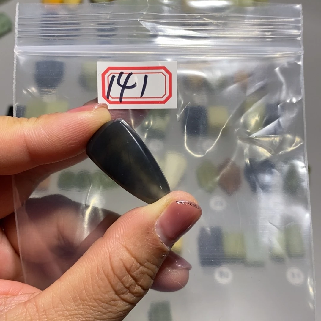 蛇纹石玉颈饰未镶嵌野***甜