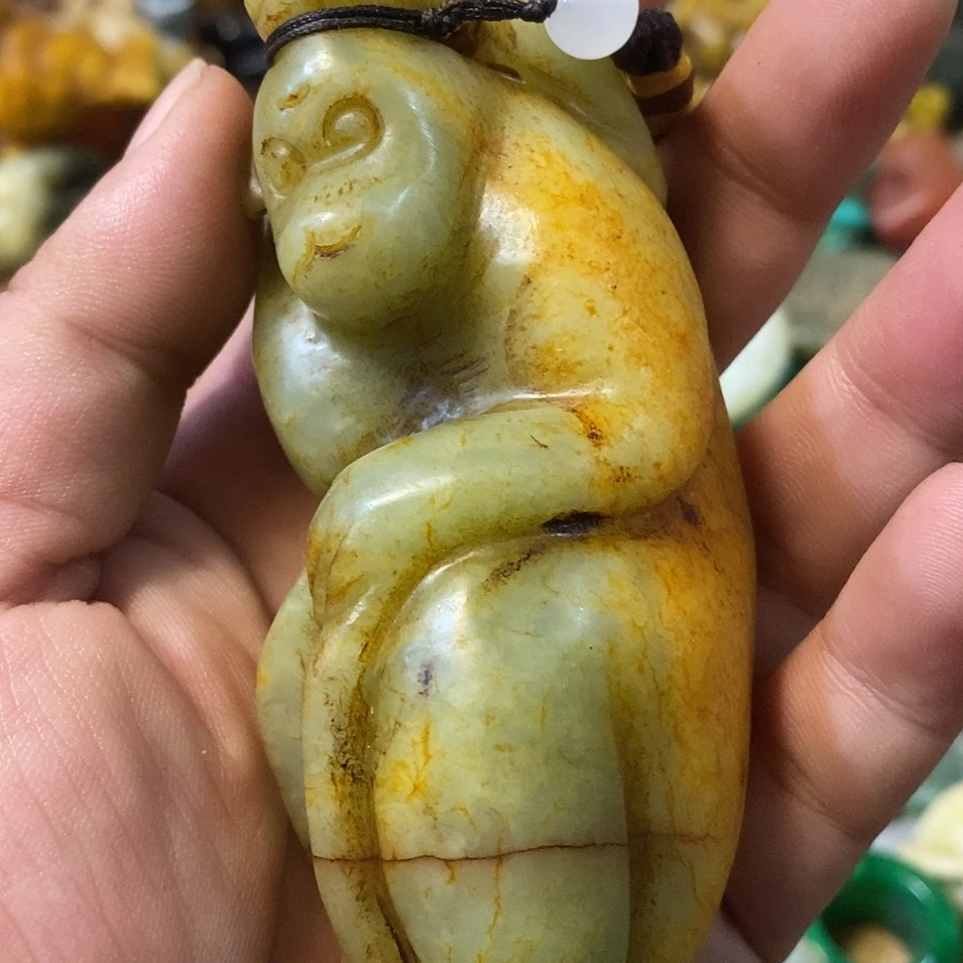 和田玉（糖玉）未镶嵌挂件