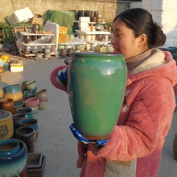 红陶口20高30瑕疵