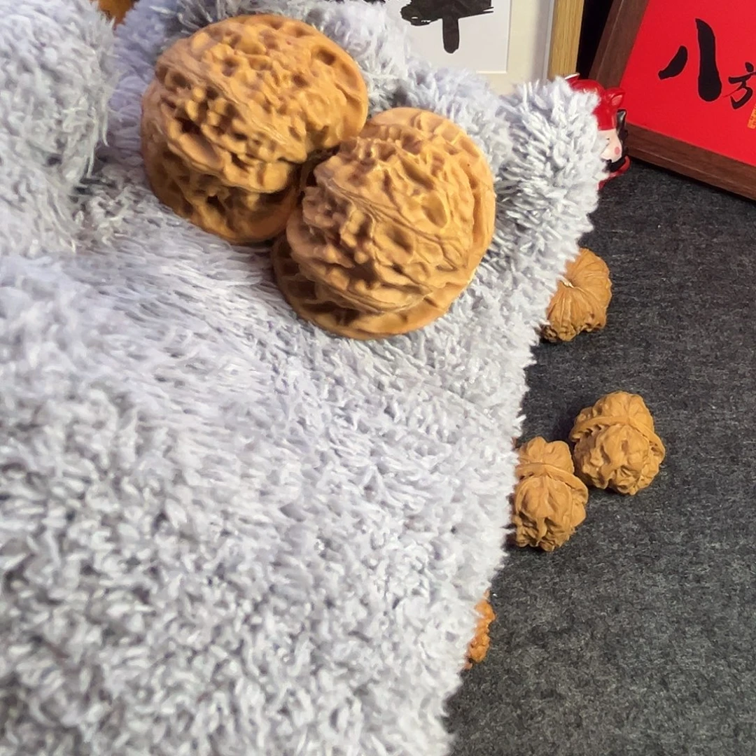 文玩核桃把件全品宫灯