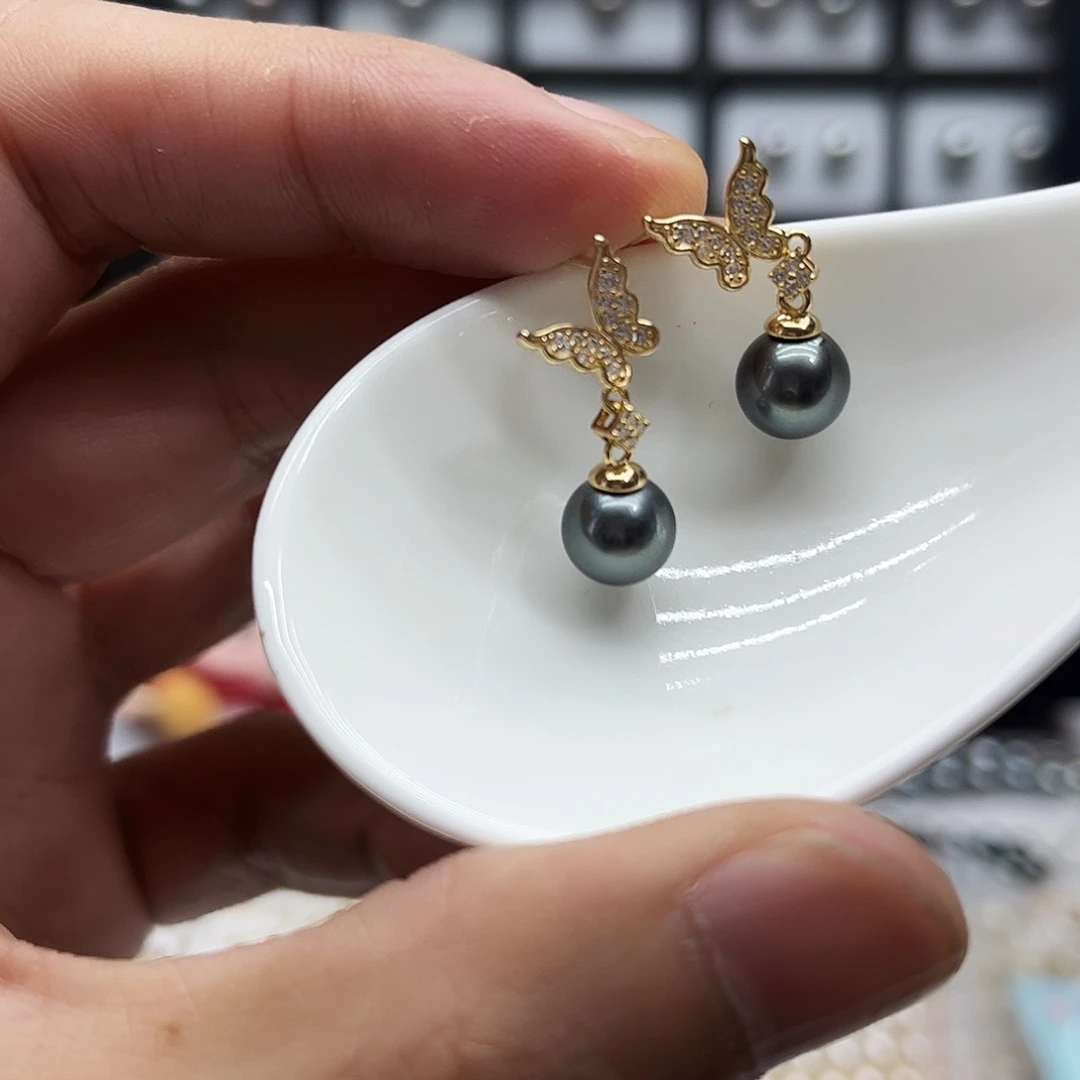 未镶嵌海水珍珠耳饰
