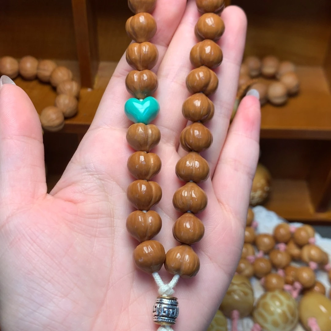 吊坠文玩核桃屁桃手持12爱心