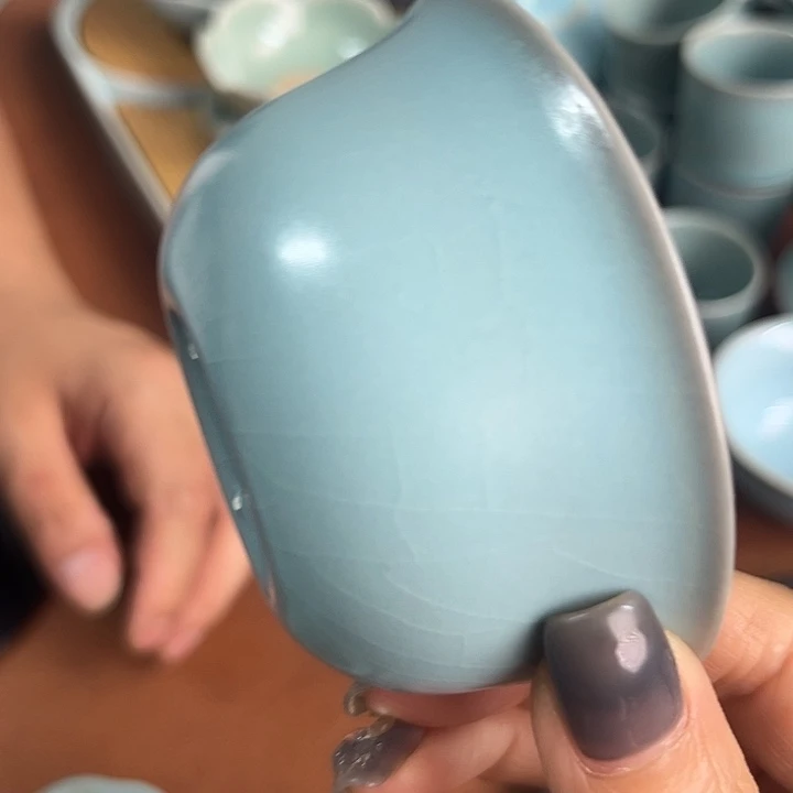 原产地汝瓷瑕品主要