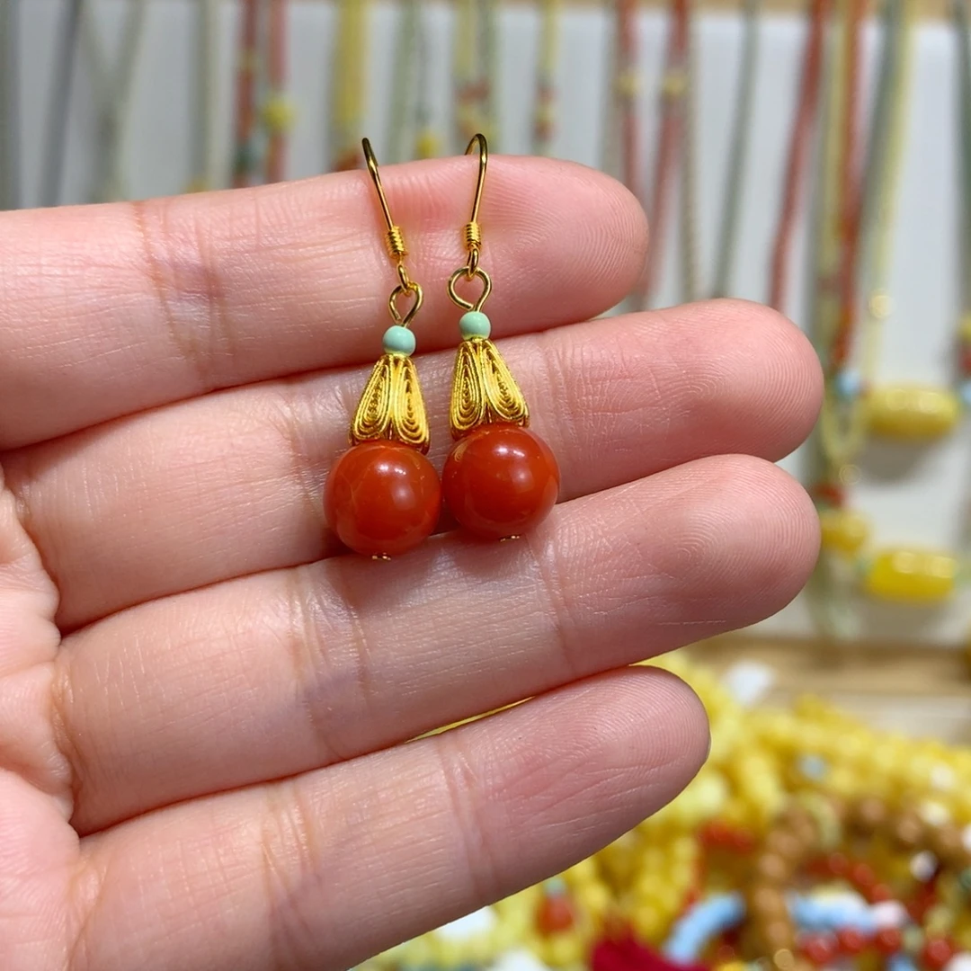 南红玛瑙银S925镀金镶嵌耳饰9mm