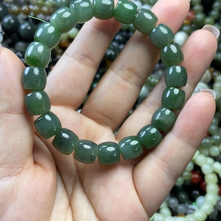 颈饰未镶嵌和田玉卡10