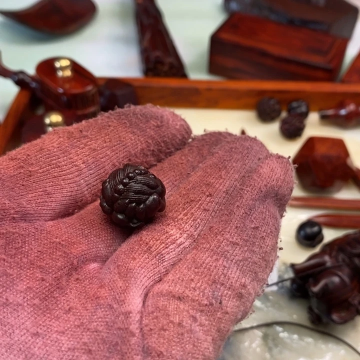 一***秋檀香紫檀（小叶紫檀）